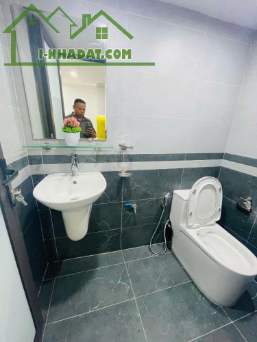 HÀNG NGON GIÁ RẺ TÔN ĐỨC THẮNG ĐỐNG ĐA. 25M X 4T. GIÁ: 5,4 TỶ - 3