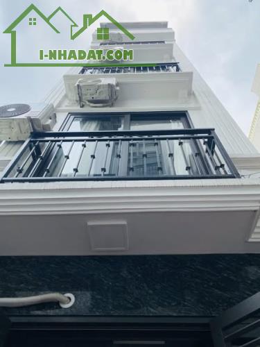 SIÊU PHẨM 1 NHÀ RA MẶT PHỐ - DÂN XÂY - FULL NỘI THẤT - TRUNG TÂM LONG BIÊN