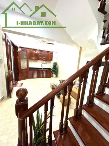 BÁN GẤP NHÀ MINH KHAI – HAI BÀ TRƯNG – LÔ GÓC – 32M² – 6.86 TỶ – 50M RA LEXUS - 3