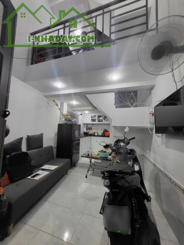 Sổ riêng, 47m2 full nội thất, 3 tầng hoàn công,nhà nhỏ xinh, Linh Đông, Thủ Đức