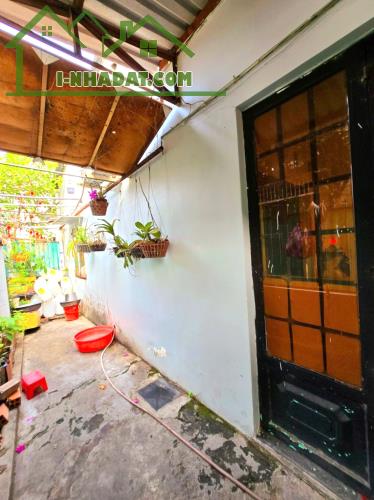 Nhà Phố 2 Mặt Hẻm Ô Tô – 104m² –– Cho Thuê 7tr/Tháng – Gần Chợ Tăng Nhơn Phú A Thủ Đức - 1