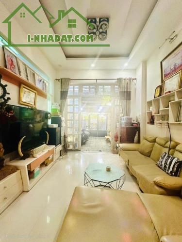 Bán nhà mặt tiền quận 8 ngang 5m - 1