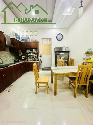 Bán nhà mặt tiền quận 8 ngang 5m - 2