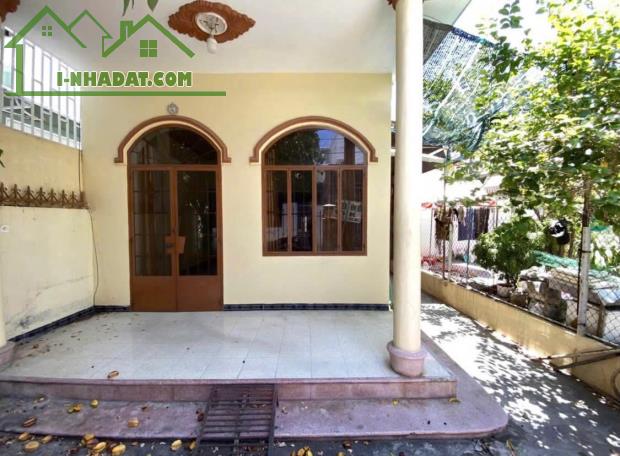 Bán Gấp Nhà Cấp 4-1 Sẹc Đ.Lê Thị Hà-Tân Xuân 92m2-SHR. Gía 880 Triệu