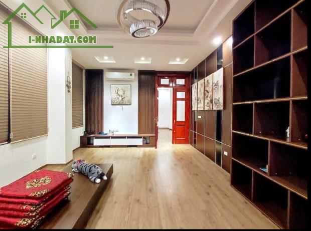 BÁN NHÀ ĐẸP LẠC LONG QUÂN - LÔ GÓC, Ô TÔ TRÁNH - 6 TẦNG THANG MÁY Diện tích: 65m2, - 1