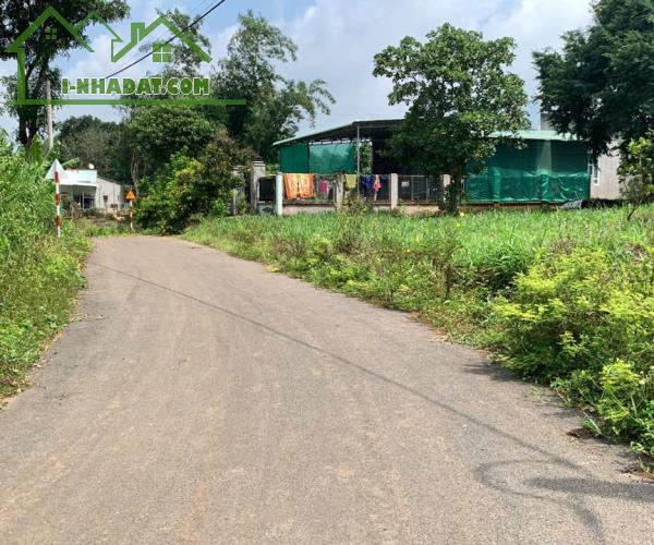 BÁN LỖ 5X40=200M2 SỔ RIÊNG, ĐƯỜNG 12M NGÀY THỊ XÃ GIÁ 195TR