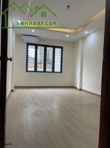 Bán nhà Đại Mỗ Năm Từ Liêm DT 32m, nhà 5 tầng, giá 5.8 tỷ. ĐT 0986383826 - 1