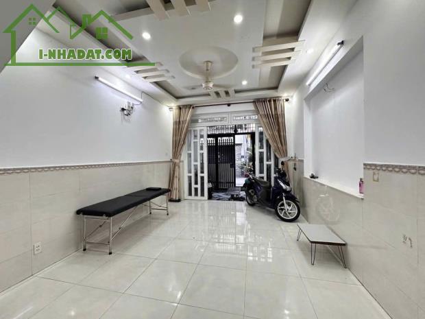 --Bán nhà HXH hẻm 80 Ba Vân, p14, quận Tân Bình; (4*17,5) 3 tầng; 9,9 tỷ