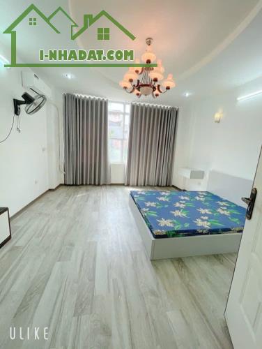 Bán nhà Đẹp ở ngay Hồng tiến- Ô Tô - Ngõ thôngThoáng vĩnh viễn -55m 5 tầng mặt tiền 5,2m - 2