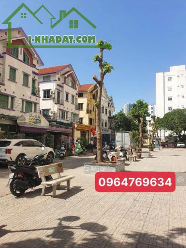 Cần bán BT Trung văn Intracom, Tố Hữu, DT:145m x 4T,MT 6,2m. Giá 31 tỷ. LH: 0964769634 - 1
