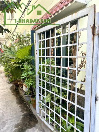 NHÀ BÁN ĐƯỜNG TÔN THẤT THUYẾT- XE HƠI TÓI NHÀ- THUẬN TIỆN ĐI  LẠI -TRỤC ĐƯỜNG THÔNG VỚI - 2