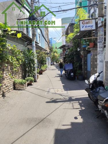 Bán nhà 5 tầng  HXH thông Quận 6 50m2 dòng tiền 18tr chỉ 6 tỷ nhỉnh.
