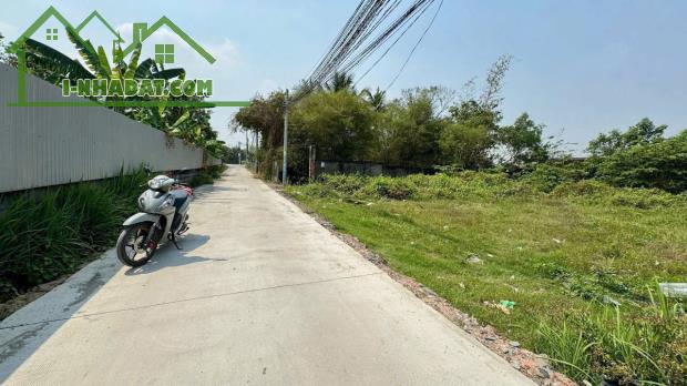 Bán Đất Ngay Thị Trấn Đức Hòa , 5x26=130m2 SHR giá 1tỷ350,Công Chứng Nhanh