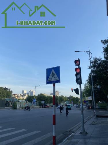 HÀNG HIẾM ĐỐNG ĐA, 2 BƯỚC CHÂN TỚI PHỐ HUỲNH THÚC KHÁNG SIÊU HOT, 73m2 - 12,3 Tỷ