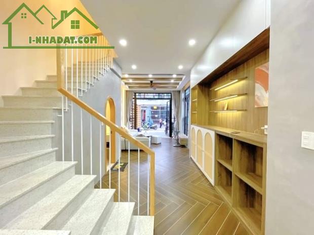 🤍 LÔ GÓC - HẺM XE TẢI 4 TẦNG - THANG MÁY - EMART 2 - KINH DOANH ĐỈNH - NHỈNH 9T - 2