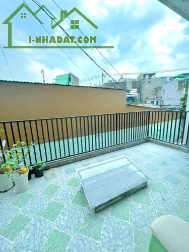 Hơn 5 Tỷ CHDV 5 Tầng 7PN - Ngang 4,8m Hẻm Ôtô - Dòng Tiền 25tr/tháng - 2