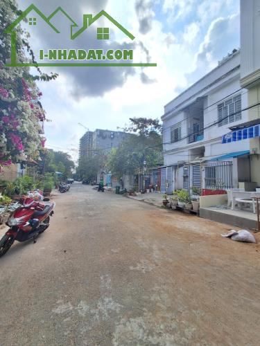 250m2 đất full thổ 10x25 MT đường 12m khu làng đại học ABC Lê văn Lương Phước kiển 21.5 tỷ - 1