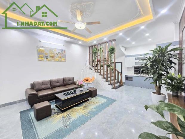 NHÀ BIÊN GIANG ÔTÔ ĐỖ CỔNG 4 NGỦ GẦN ĐƯỜNG 6 - 2