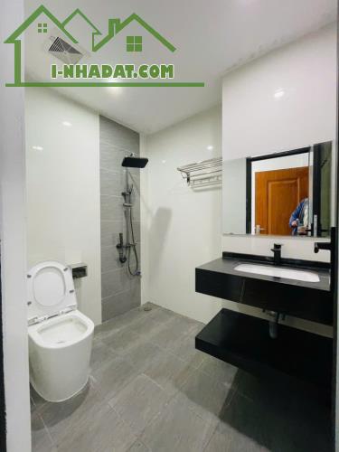 BÁN NHÀ 7 TẦNG PHỐ  ĐẶNG TIẾN ĐÔNG-ĐỐNG ĐA-THANG MÁY - NGÕ Ô TÔ TRÁNH -13.8 TỶ - 3