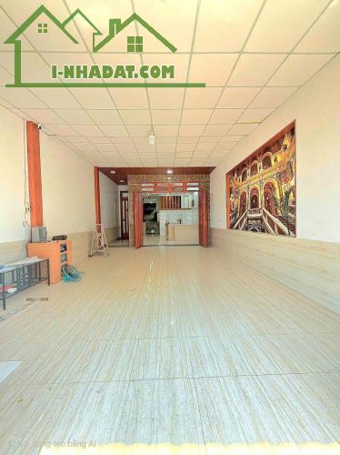 Bán nhà 2 Tầng 116m2 Dĩ An,đường xe hơi,có sân đậu xe,gần UBND phường - 1