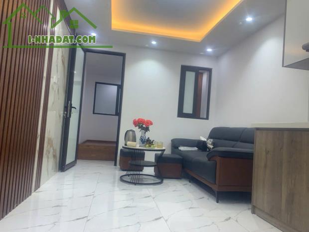 Chỉ 6 tỷ nhà Thái Thịnh Thịnh Quang mới đẹp KD tốt ngõ to thông sát phố 33m 5T đủ nội thất - 1
