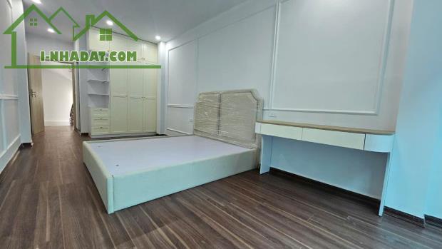 LÔ GÓC TRUNG TÂM VĂN QUÁN, NGÕ RỘNG VF3 ĐỖ CỬA, Ô CHỜ THANG MÁY MINI, NHỈNH 7 TỶ - 2
