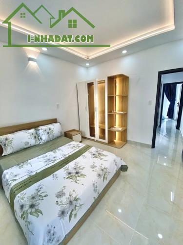 Diện tích 42m2 - Ngang 3.5m - Hai mặt hẻm -  CMT8 - Quận 10 - 1