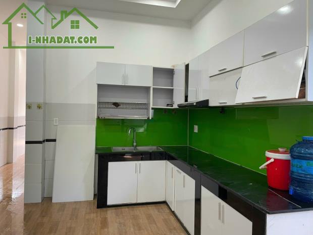 NHÀ ĐẸP Ở NGAY, DÒNG TIỀN HẤP DẪN, GẦN NÚT GIAO GÒ DƯA, 6,2X30; NỞ HẬU CHỈ 13 TỶ. - 1