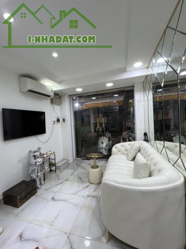 Hẻm ô tô Lê Hồng Phong, Q10 - 4 Tầng - Giá 5.9 Tỷ