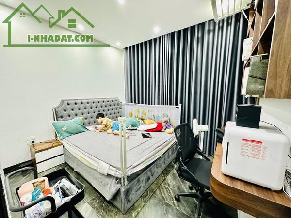 SIÊU HIẾM NHÀ NGUYỄN KHOÁI, 45M, 3T, MT 4,3M, Ô TÔ, MỚI, Ở SƯỚNG, CHỈ 6,2 TỶ. - 3