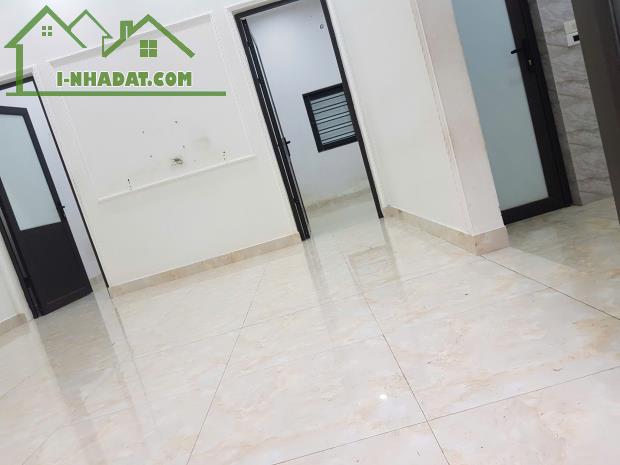 Bán nhà trong Ngõ Đà Nẵng, Ngô Quyền, Hải Phòng. Dt 60m2, giá 1ty950 - 2