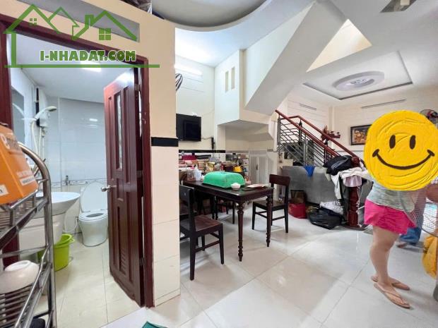 HẺM XE TẢI THÔNG - GIÁP PHAN HUY ÍCH - GÒ VẤP - GIÁ 4.98 tỷ - 2