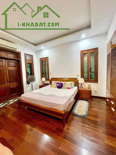 Bán nhà Nhật Chiêu - Công viên nước - Căn góc nhà đẹp ô tô vào - chỉ 17.8 tỷ. - 3