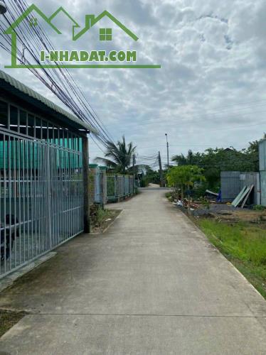 🏡 800 triệu có đất xây nhà ngay tại Đức Hòa – Sổ riêng – Đường xe hơi – Gần chợ!