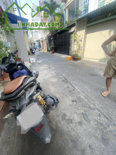 TRUNG TÂM TÂN PHÚ NGAY TÂN HƯƠNG -HẺM XE HƠI- 42M2(4x10.4) -NHÀ TIỆN XÂY MỚI -CHỈ HƠN 4 TỶ