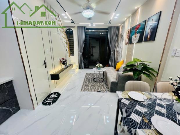 🏡 CHỈ HƠN 4.X TỶ – NHÀ TRUNG TÂM GÒ VẤP 34M2– HẺM THÔNG – VÀI BƯỚC RA HẺM XE HƠI – SỔ VUÔ