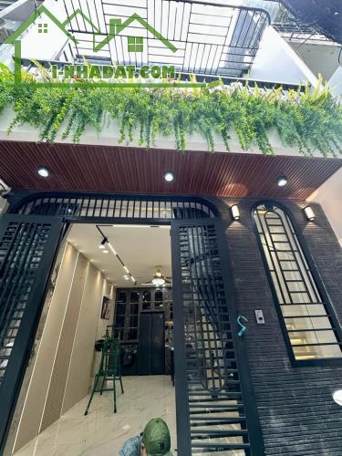 🏡 CHỈ HƠN 4.X TỶ – NHÀ TRUNG TÂM GÒ VẤP 34M2– HẺM THÔNG – VÀI BƯỚC RA HẺM XE HƠI – SỔ VUÔ - 2