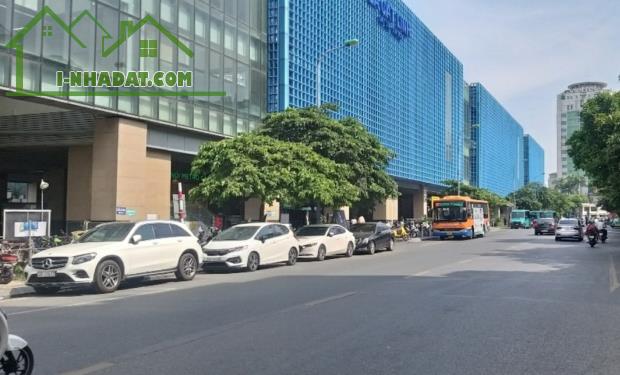 BÁN GẤP ĐẤT VÀNG PHÂN LÔ NGÕ 168 HÀO NAM DT55, MẶT TIỀN ĐẸP Ô TÔ KINH DOANH