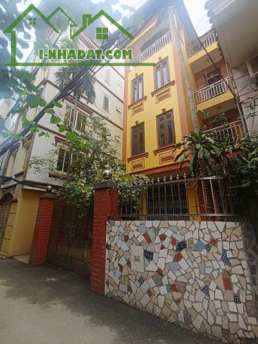 Bán nhà riêng Trạm Trôi 208m-3T, MT 8.3m, đường thông, giá tốt 12,5tỷ