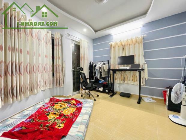 BÁN NHÀ CHÍNH CHỦ - P5 PHÚ NHUẬN - 40M - 4 TẦNG BTCT - PHAN ĐĂNG LƯU - 4PN - GẤP BÁN 7.85 - 3