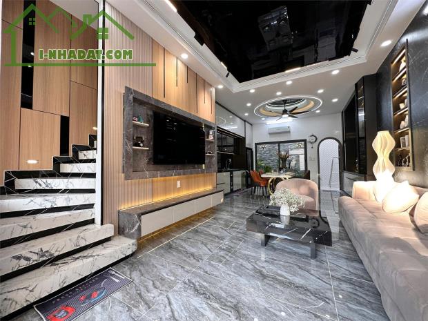 NHÀ XÂY MỚI Q12 TX25, 330M2 DTSD 4 TẦNG NGANG 5 X17 SỔ VUÔNG CHỈ 7.1TỶ TL - 2