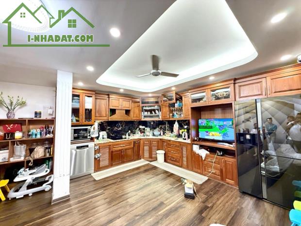 SIÊU PHẨM BIỆT THỰ Mễ Trì 132m2*5T, mt 8.3m kinh doanh, GARA, vỉa hè rộng, nt xịn 42.5ty - 1