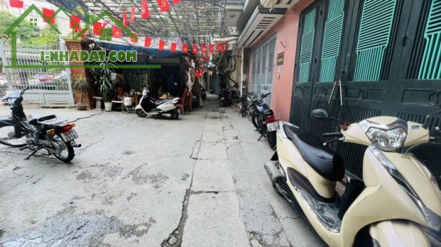 Nhà Dương Quảng Hàm, Cầu Giấy. 48mx4; MT 4.5; Giá 15.8 Tỷ  NGÕ THÔNG Ô TÔ - KINH DOANH - 2