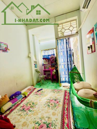 Nhà 2 tầng hẻm 3,5m thẳng đường Bông Sao P5Q8. Giá 2,58 tỷ TL - 2