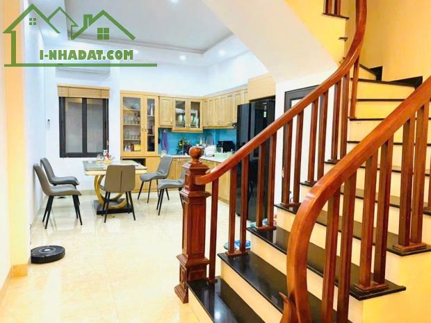 Nhà đẹp Định Công Thượng - 5 tầng, nội thất đầy đủ. Dt: 43m², Mt 3.9m_8,6 tỷ