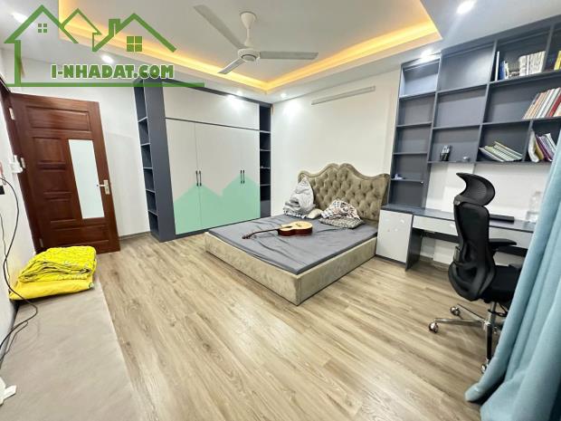 NHÀ ĐẸP CHÍNH CHỦ BÁN – LẠC LONG QUÂN 32M2 – 5 TẦNG – GẦN PHỐ, GẦN HỒ – 8.7 TỶ  Chính chủ - 3