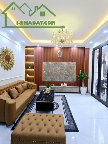 nhà đẹp - tư đình  - sổ đỏ sạch  - 15 m ra ô tô -   an ninh tốt - 1