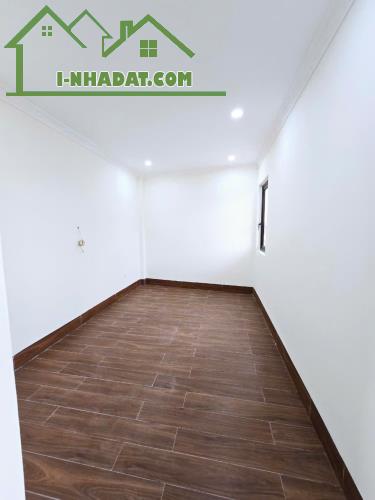 nhà đẹp - tư đình  - sổ đỏ sạch  - 15 m ra ô tô -   an ninh tốt - 2