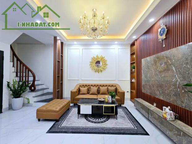 nhà đẹp - tư đình  - sổ đỏ sạch  - 15 m ra ô tô -   an ninh tốt - 1