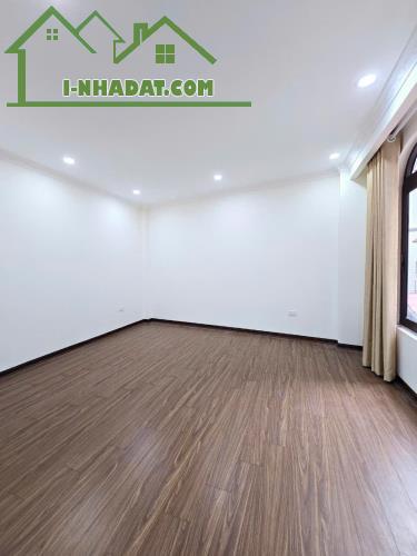 nhà đẹp - tư đình  - sổ đỏ sạch  - 15 m ra ô tô -   an ninh tốt - 3